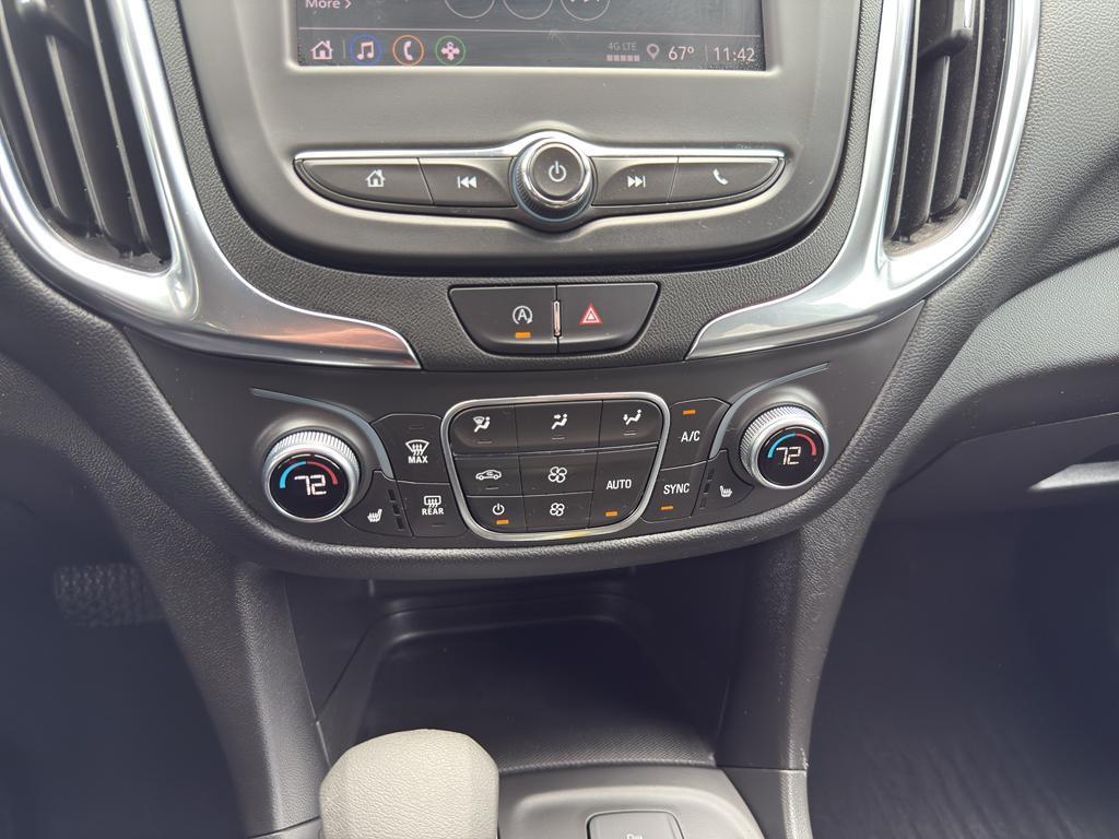 used 2022 Chevrolet Equinox car, priced at $23,990