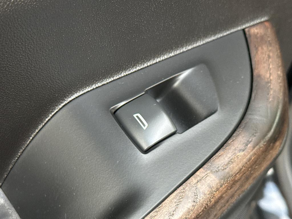 used 2023 GMC Acadia car, priced at $39,990