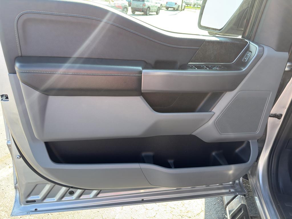 used 2021 Ford F-150 car, priced at $33,995