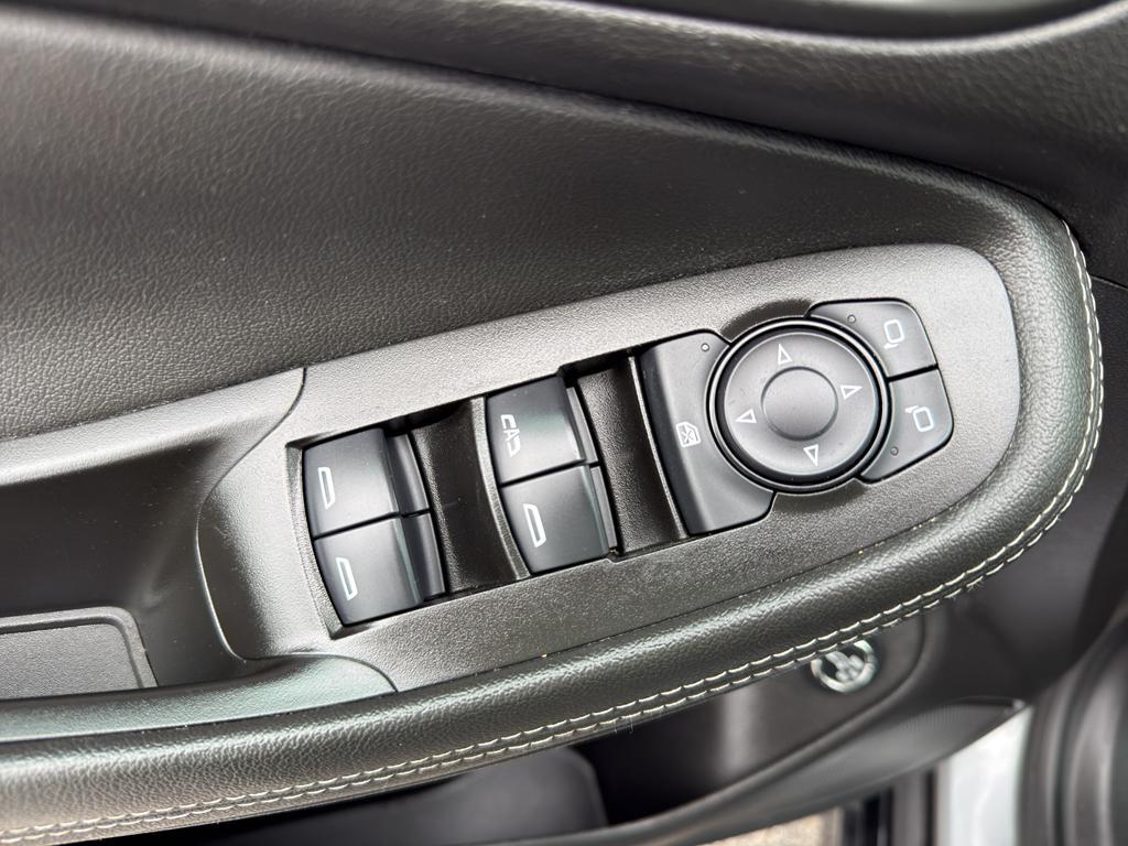 used 2024 Buick Encore GX car, priced at $25,290