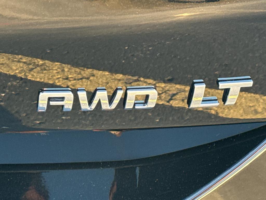 used 2022 Chevrolet Equinox car, priced at $23,690