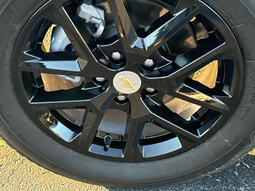 used 2022 Chevrolet Equinox car, priced at $23,690