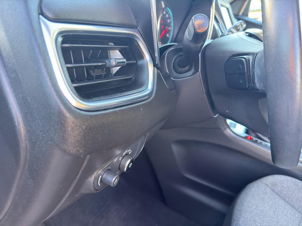 used 2022 Chevrolet Equinox car, priced at $23,690