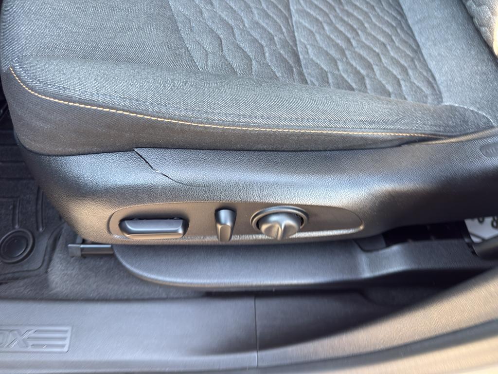 used 2018 Chevrolet Equinox car, priced at $9,986