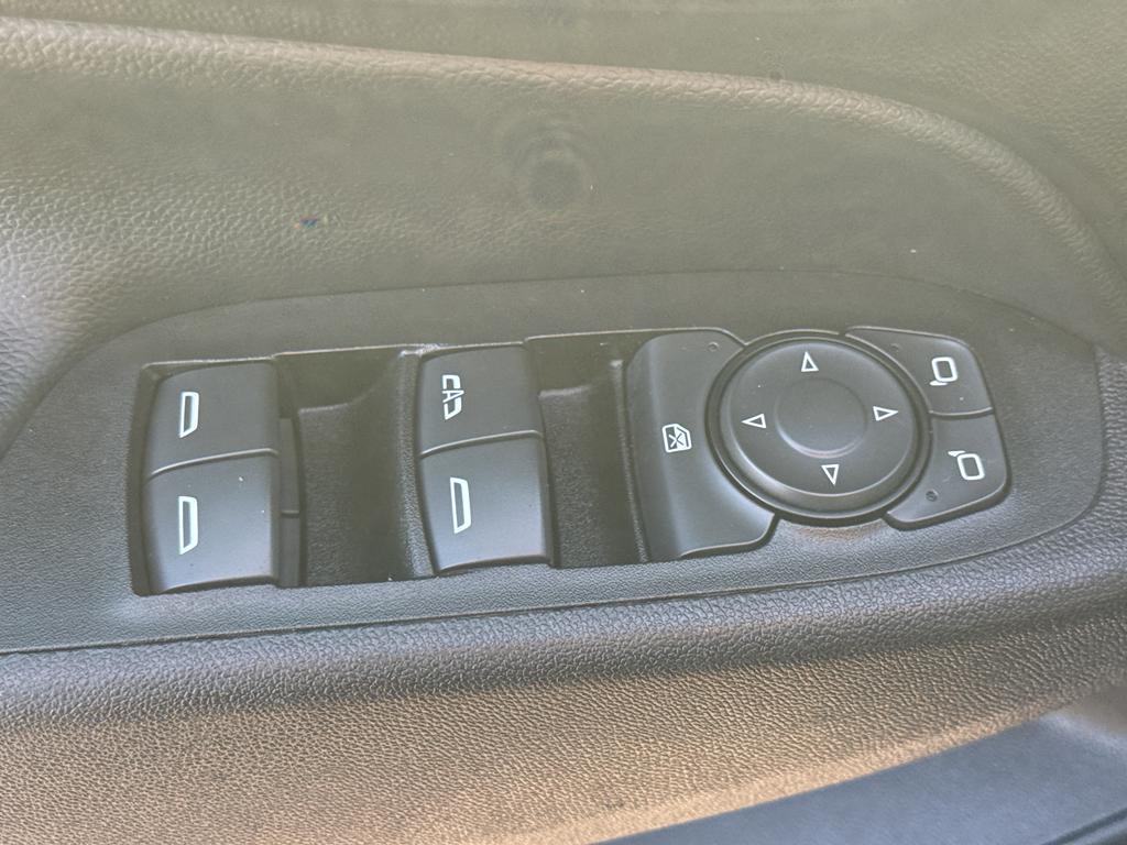 used 2018 Chevrolet Equinox car, priced at $9,986