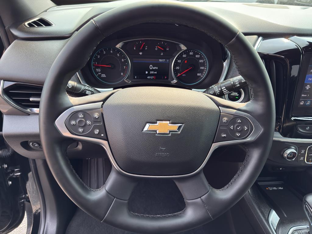 used 2023 Chevrolet Traverse car, priced at $34,290