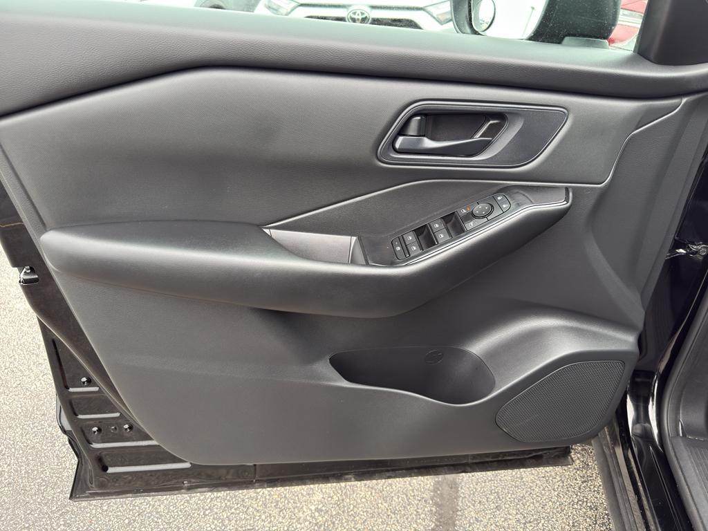 used 2025 Nissan Rogue car, priced at $26,990
