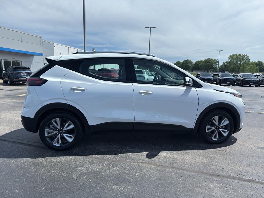 used 2022 Chevrolet Bolt EUV car, priced at $20,990