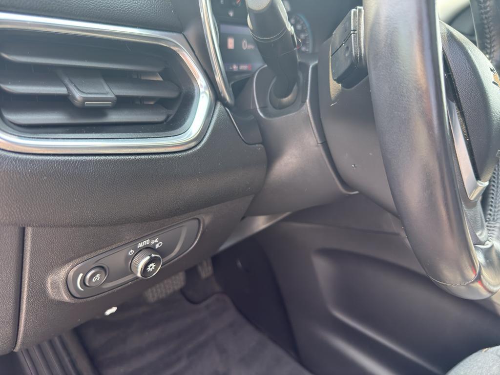 used 2022 Chevrolet Equinox car, priced at $24,790