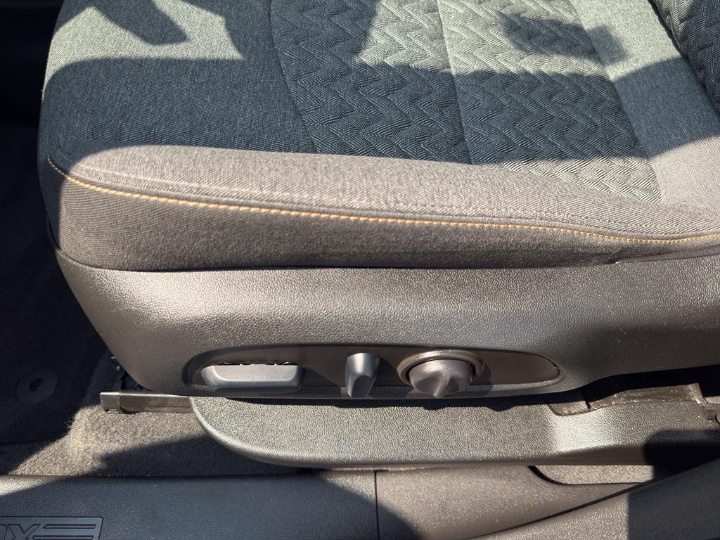 used 2022 Chevrolet Equinox car, priced at $24,790