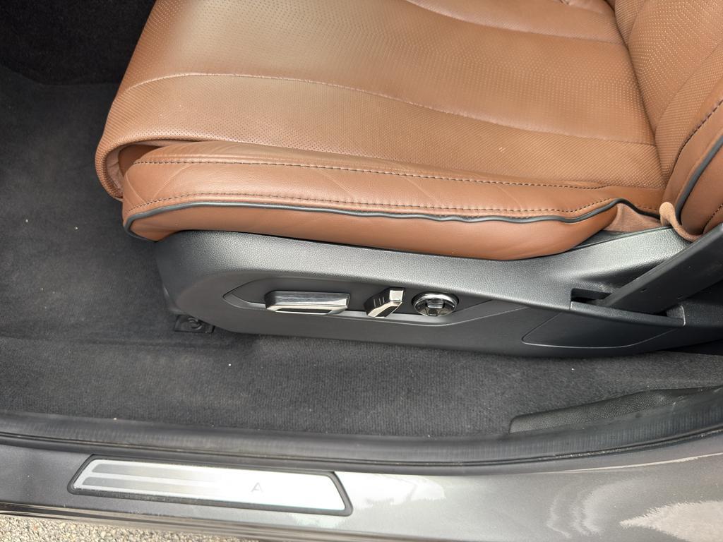 used 2023 Acura MDX car, priced at $50,795