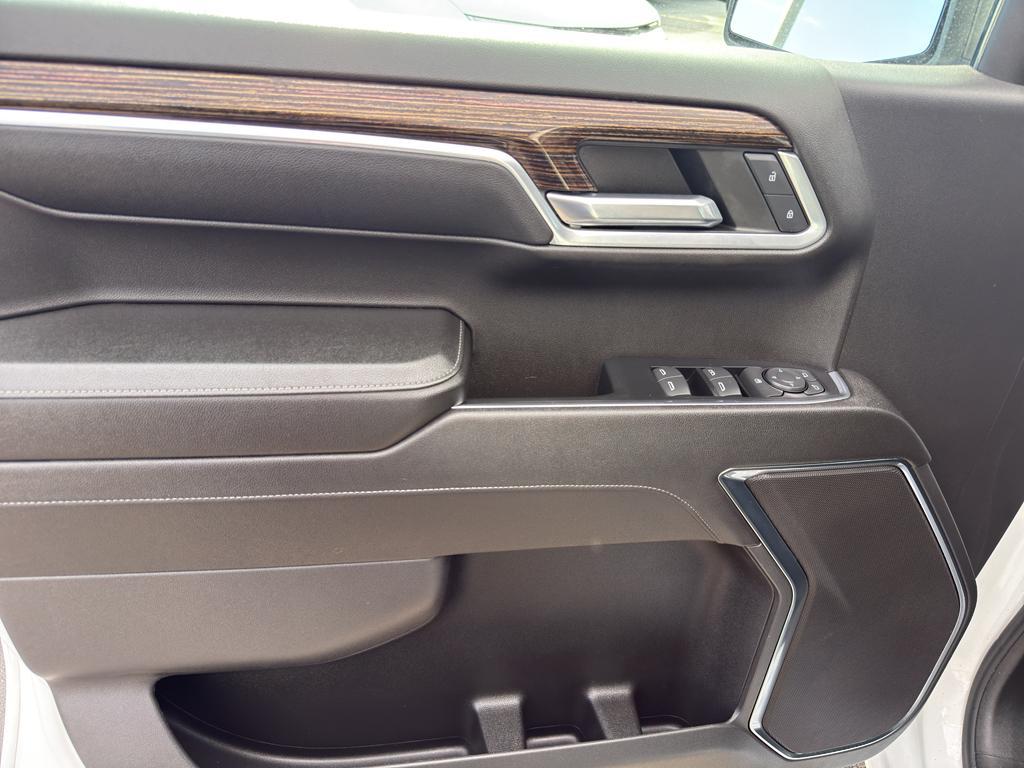 used 2023 GMC Sierra 1500 car, priced at $43,490