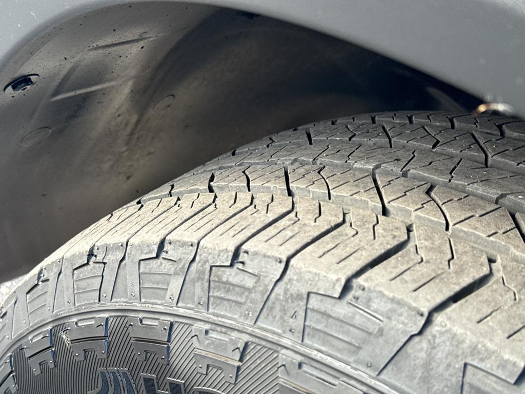 used 2024 Chevrolet TrailBlazer car, priced at $27,490