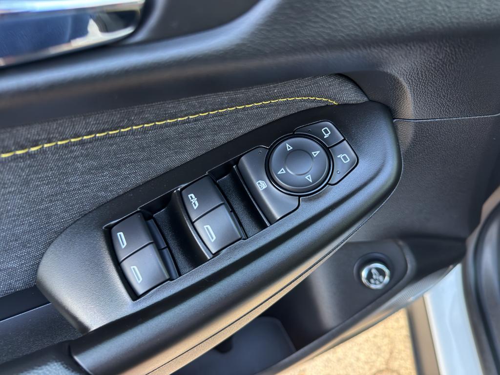 used 2024 Chevrolet TrailBlazer car, priced at $27,490