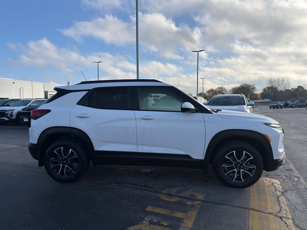 used 2024 Chevrolet TrailBlazer car, priced at $27,490