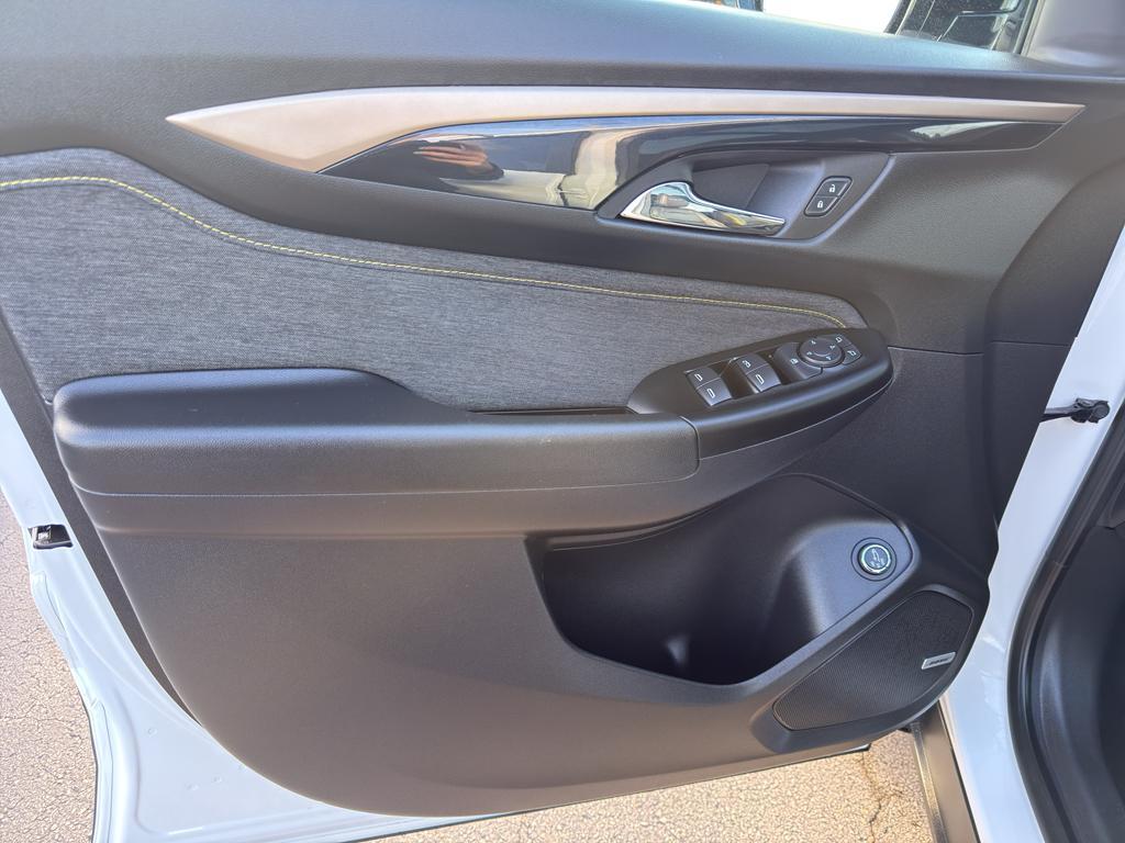 used 2024 Chevrolet TrailBlazer car, priced at $27,490