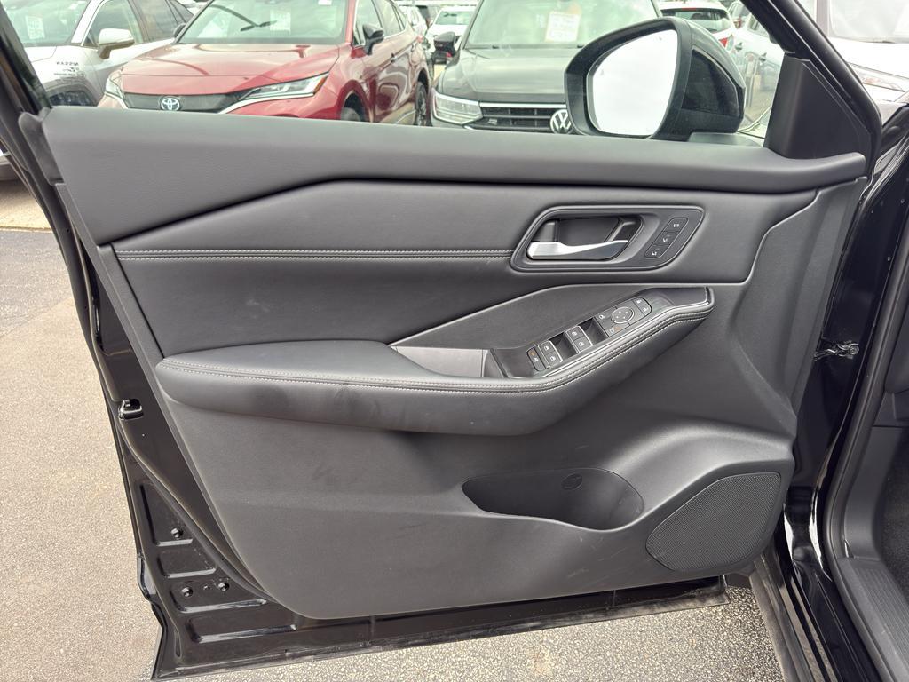 used 2024 Nissan Rogue car, priced at $31,890