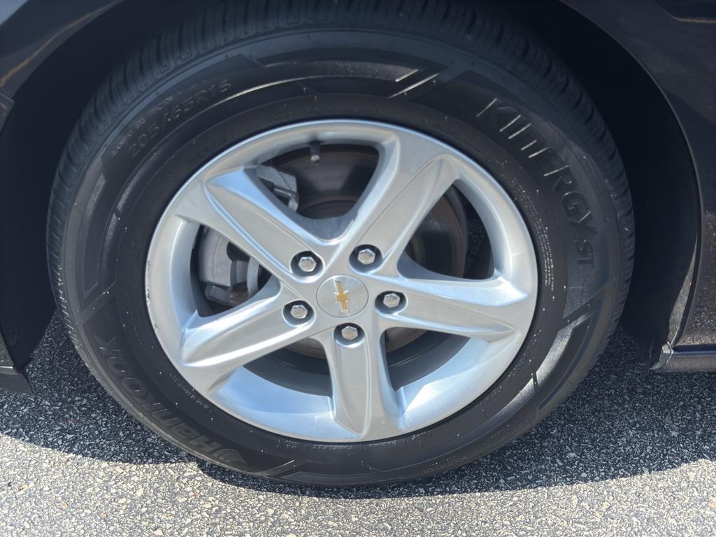 used 2022 Chevrolet Malibu car, priced at $20,990