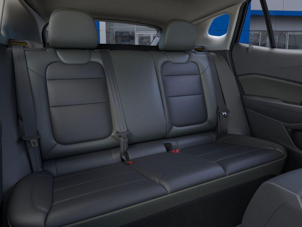 new 2025 Chevrolet Trax car, priced at $26,243