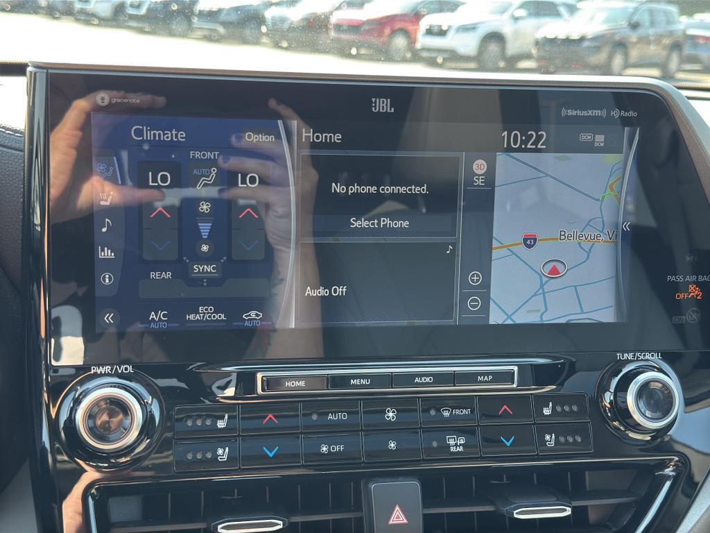 used 2020 Toyota Highlander car, priced at $33,995