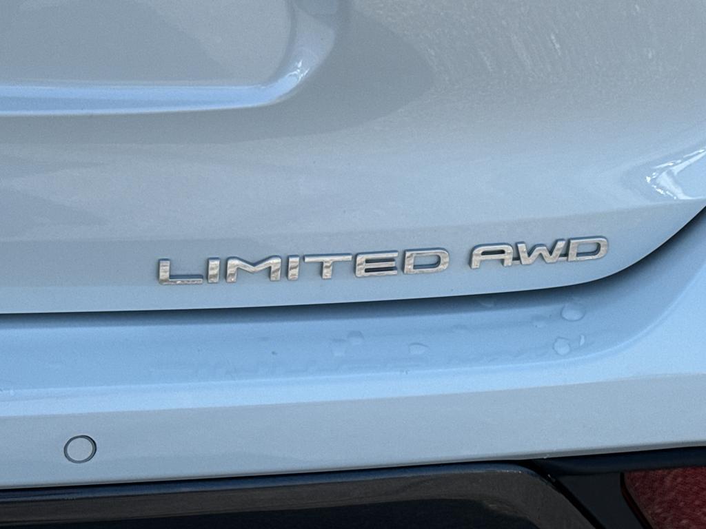 used 2020 Toyota Highlander car, priced at $33,995