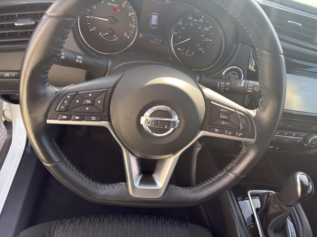 used 2019 Nissan Rogue car, priced at $17,295