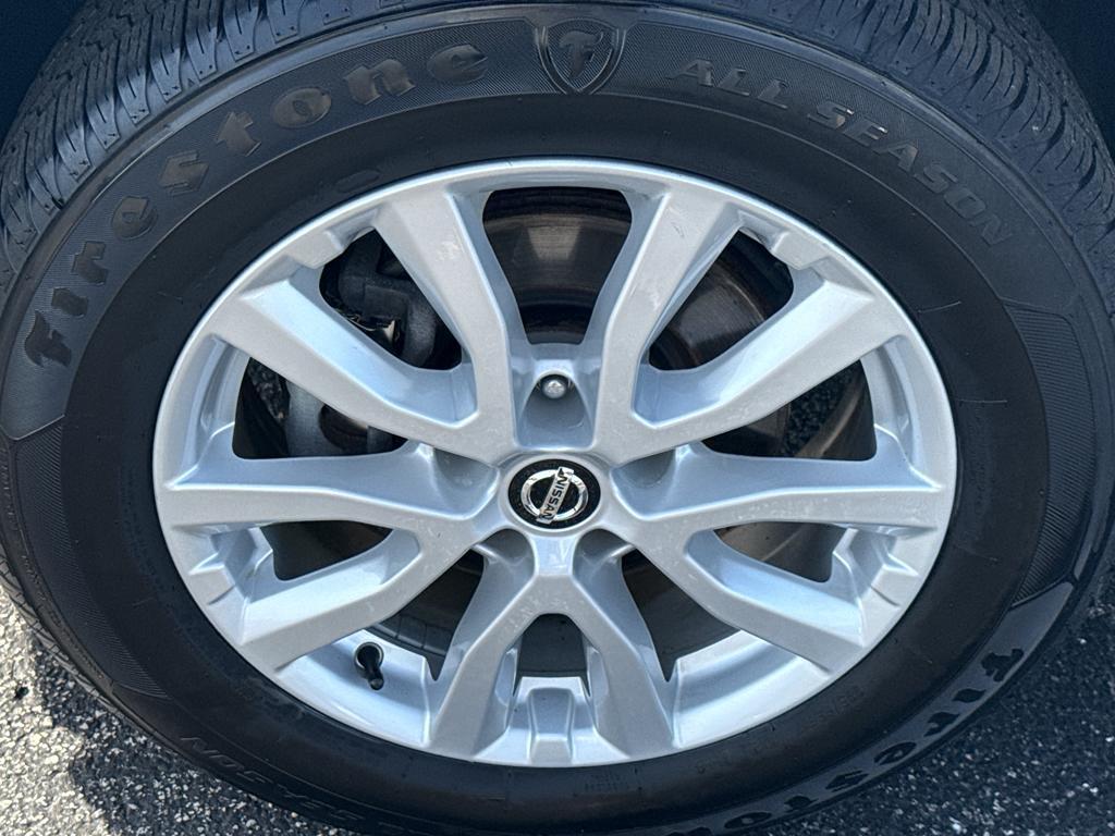 used 2019 Nissan Rogue car, priced at $17,295