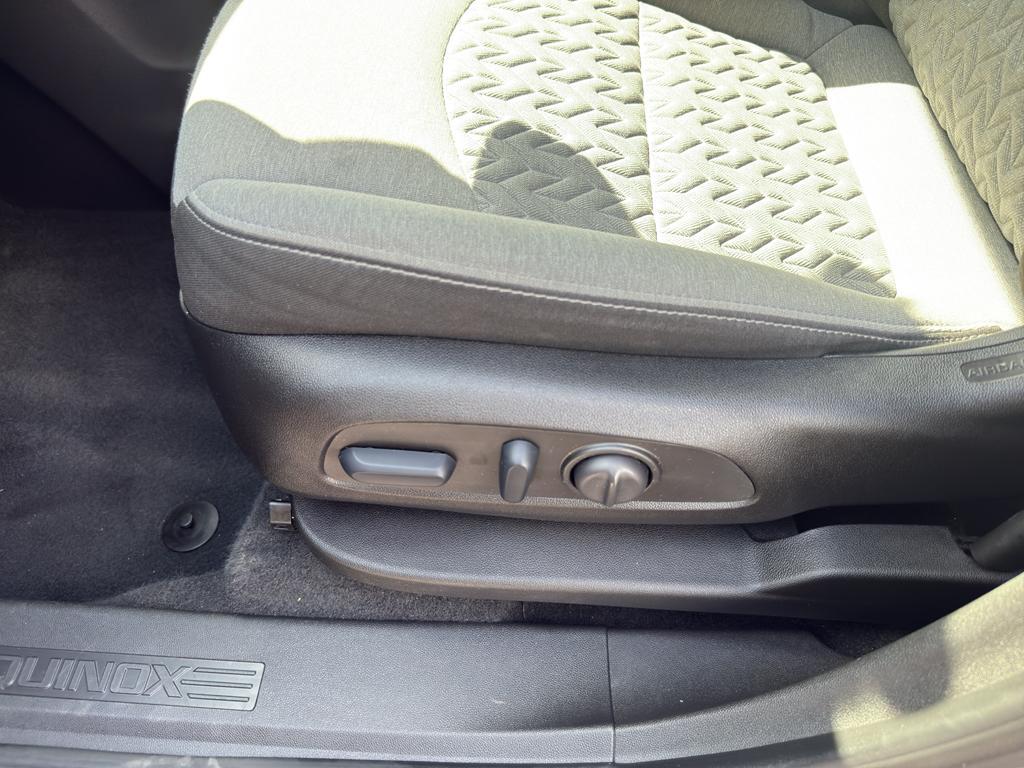 used 2023 Chevrolet Equinox car, priced at $25,490
