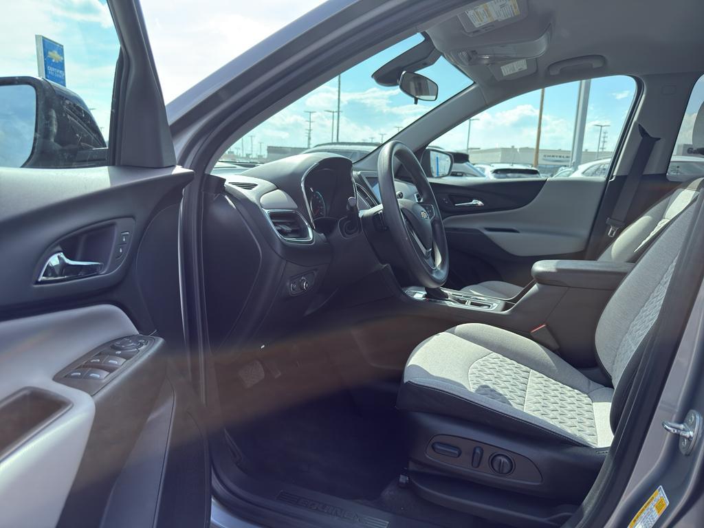 used 2023 Chevrolet Equinox car, priced at $25,490
