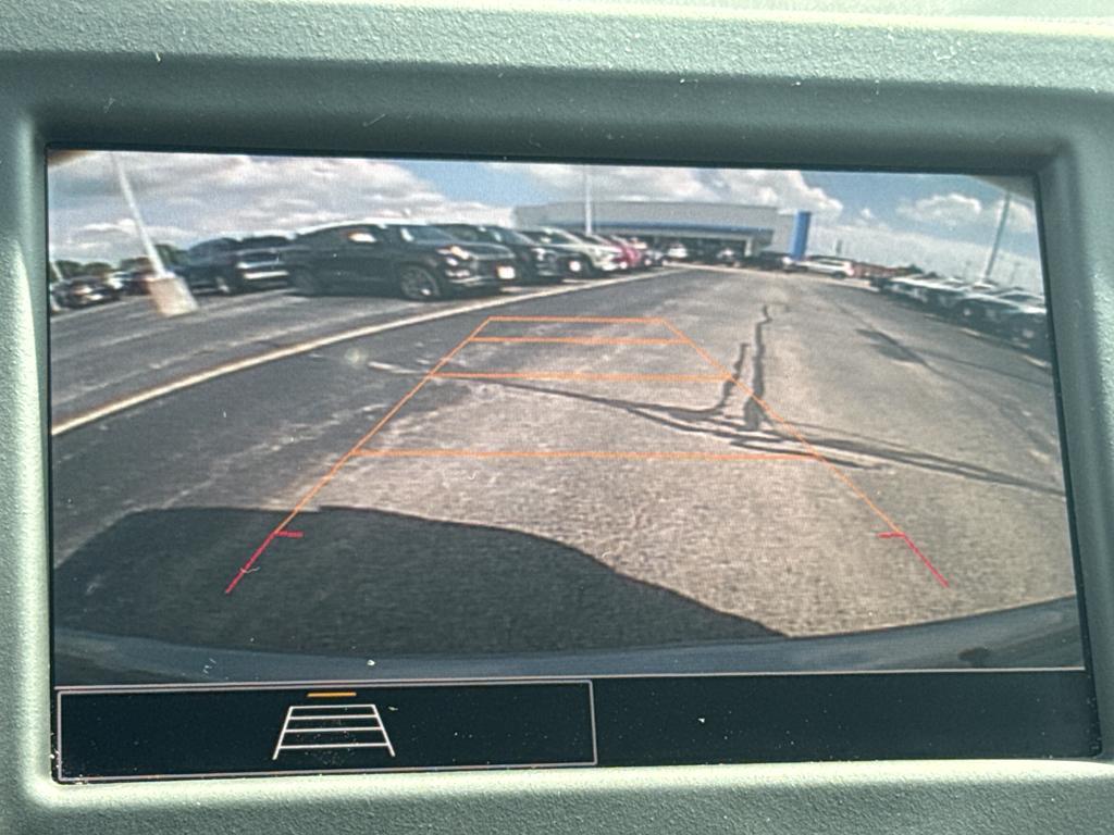 used 2023 Chevrolet Equinox car, priced at $25,490