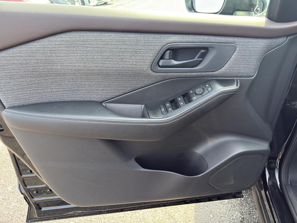 used 2022 Nissan Rogue car, priced at $20,986
