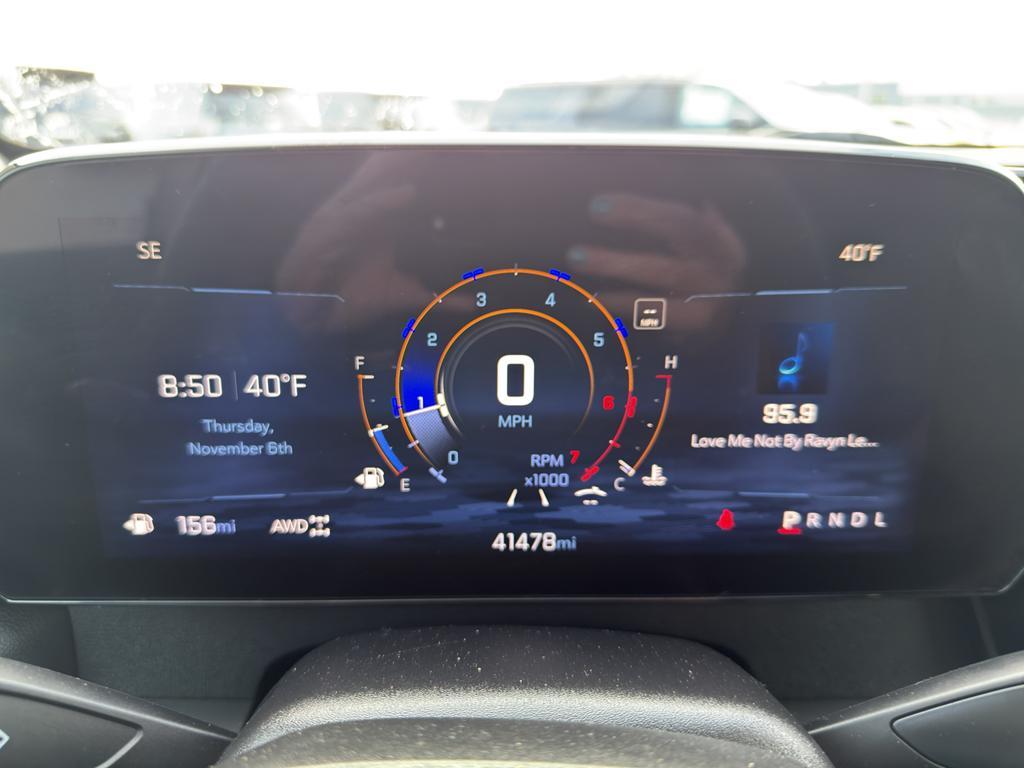 used 2024 Chevrolet Traverse car, priced at $37,990