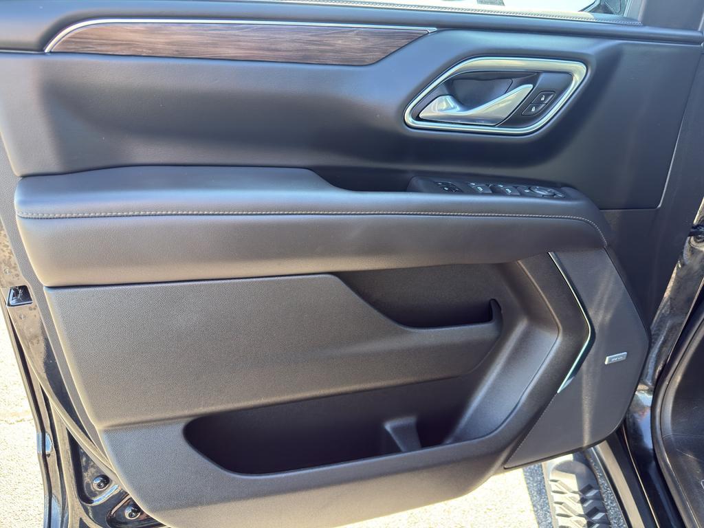 used 2023 Chevrolet Suburban car, priced at $61,990