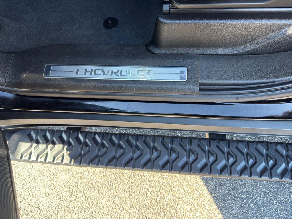 used 2023 Chevrolet Suburban car, priced at $61,990