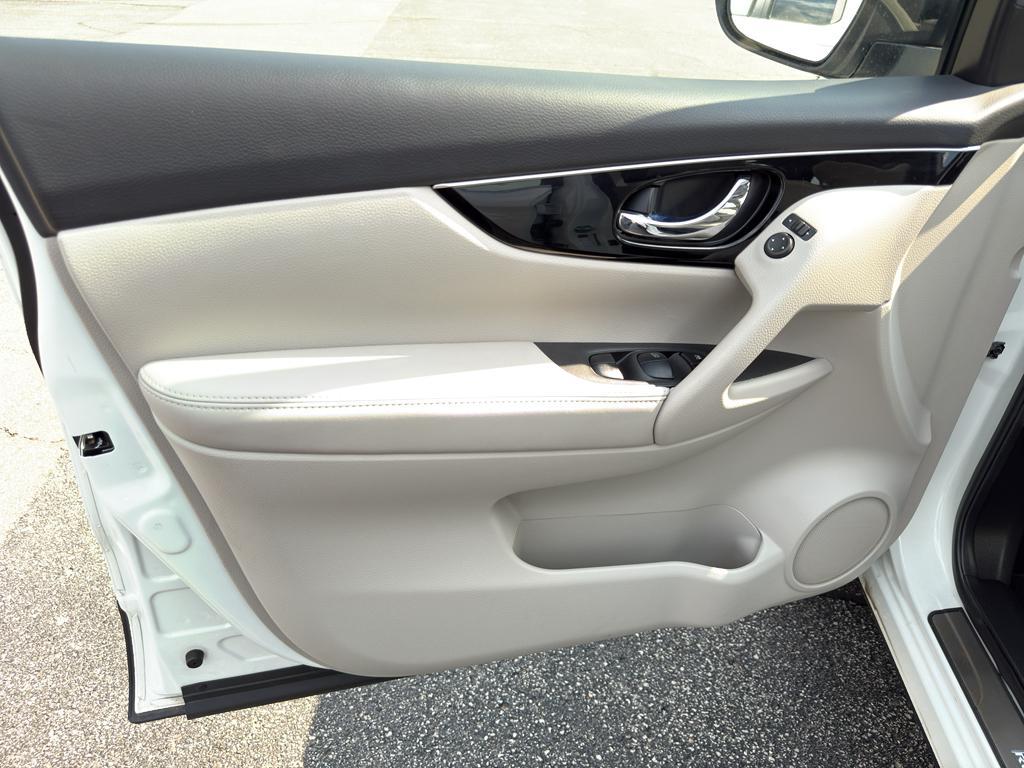used 2019 Nissan Rogue Sport car, priced at $20,595