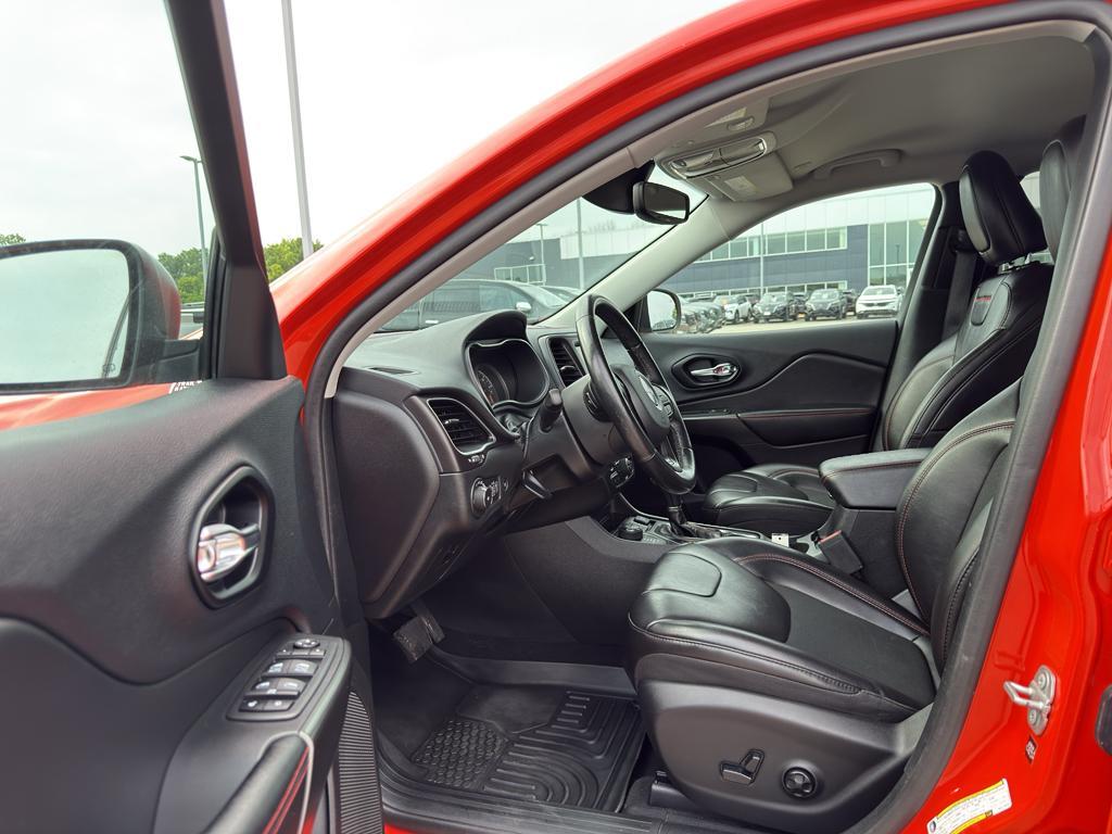 used 2021 Jeep Cherokee car, priced at $22,695