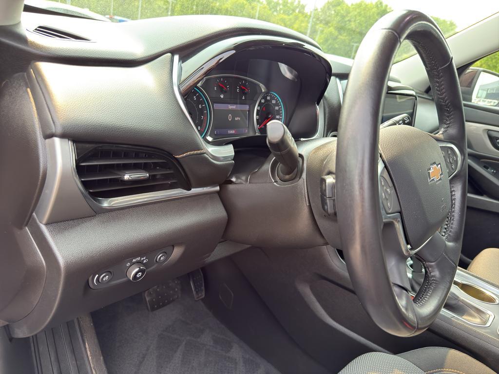 used 2021 Chevrolet Traverse car, priced at $29,290