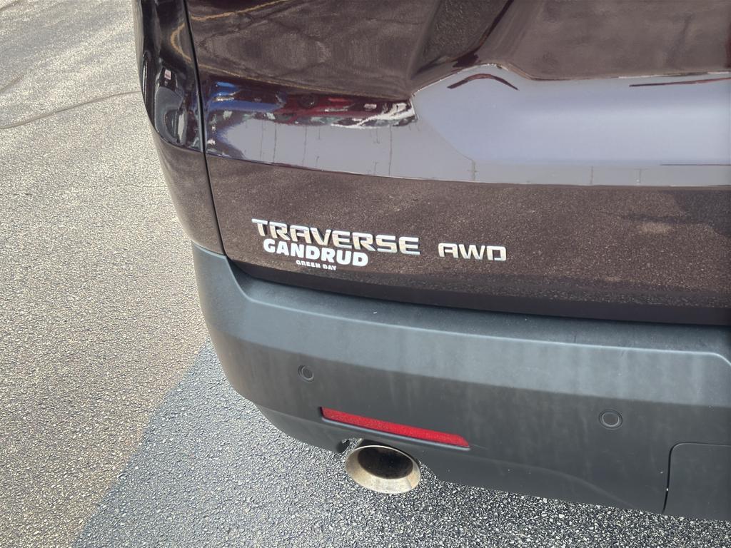 used 2021 Chevrolet Traverse car, priced at $29,290