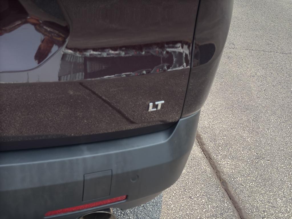 used 2021 Chevrolet Traverse car, priced at $29,290