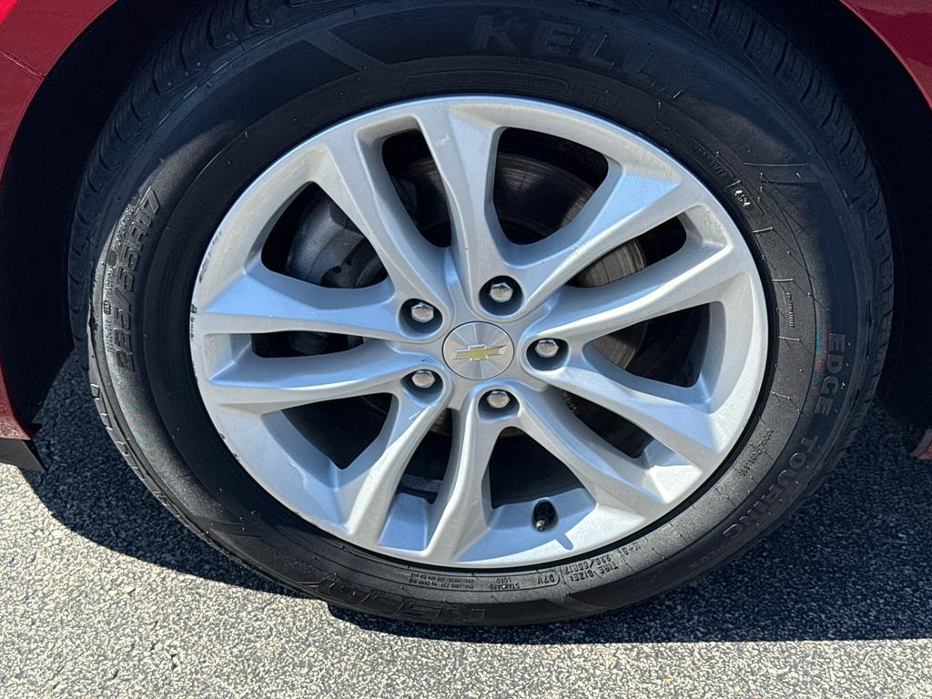 used 2018 Chevrolet Malibu car, priced at $13,486