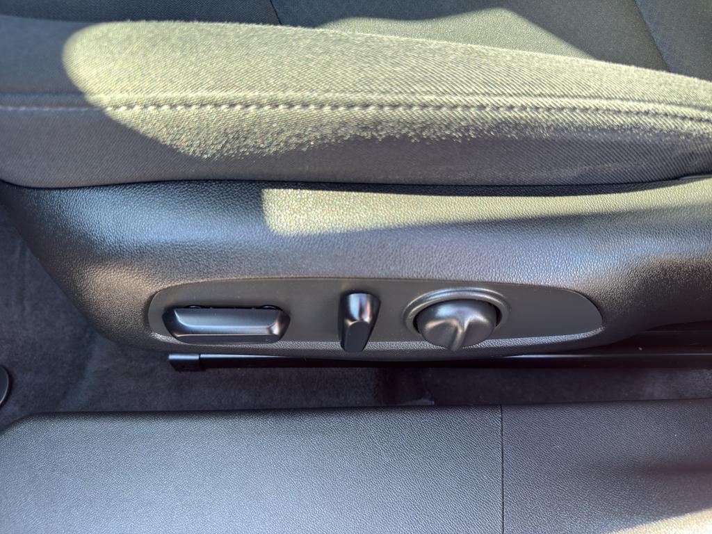 used 2018 Chevrolet Malibu car, priced at $13,486