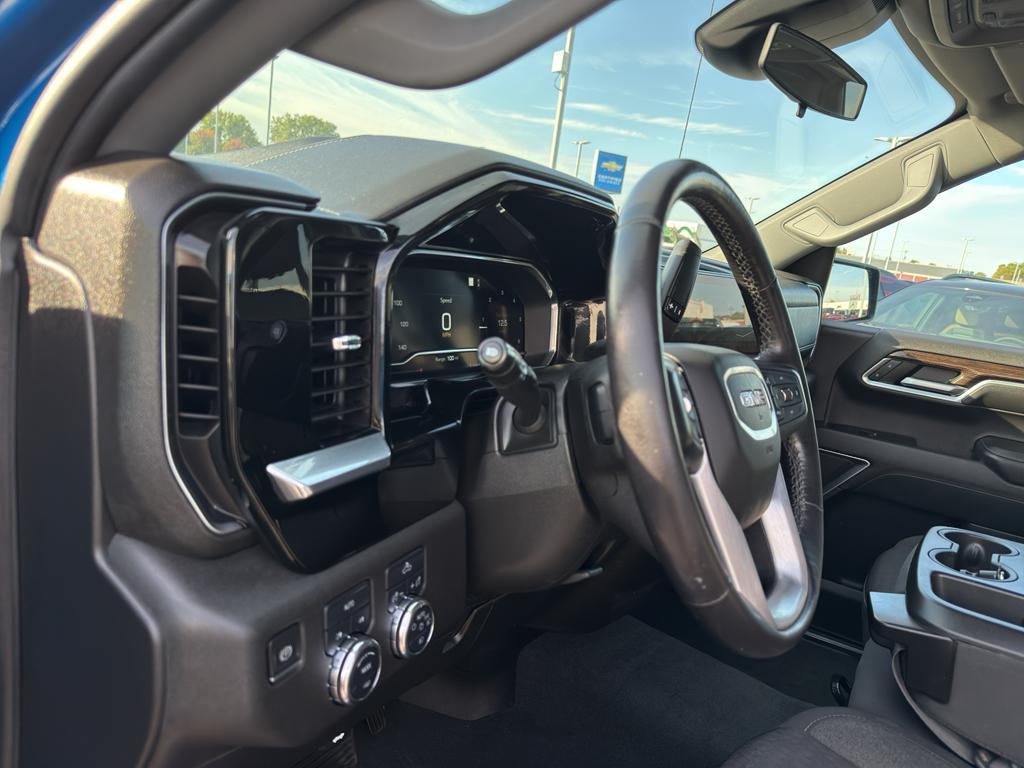 used 2022 GMC Sierra 1500 car, priced at $41,990