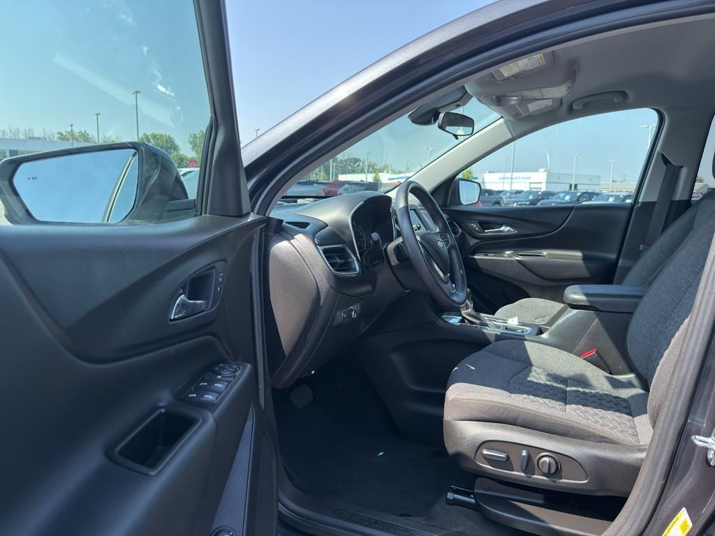 used 2022 Chevrolet Equinox car, priced at $23,990