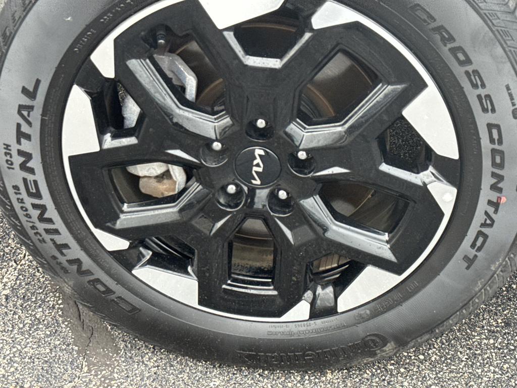 used 2024 Kia Sorento car, priced at $29,995