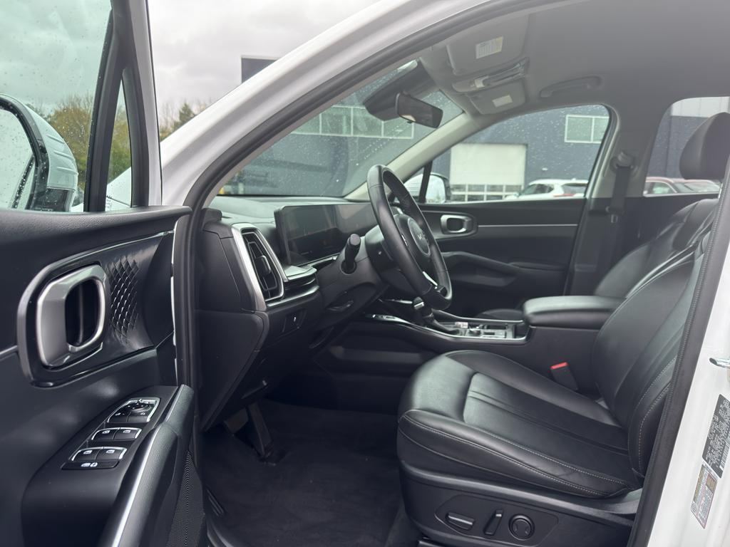 used 2024 Kia Sorento car, priced at $29,995