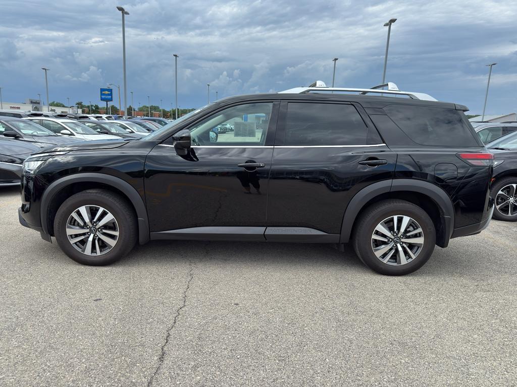 used 2023 Nissan Pathfinder car, priced at $35,990