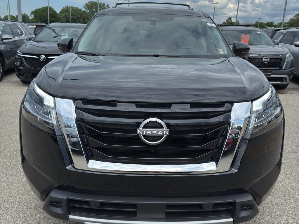 used 2023 Nissan Pathfinder car, priced at $35,990