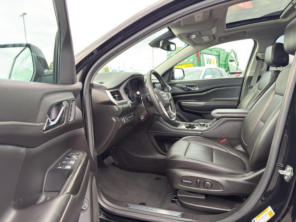 used 2023 GMC Acadia car, priced at $38,590