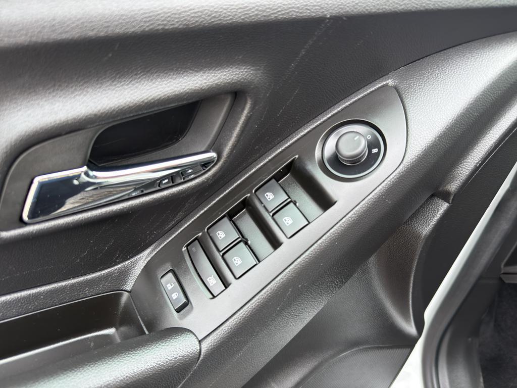 used 2022 Chevrolet Trax car, priced at $20,190