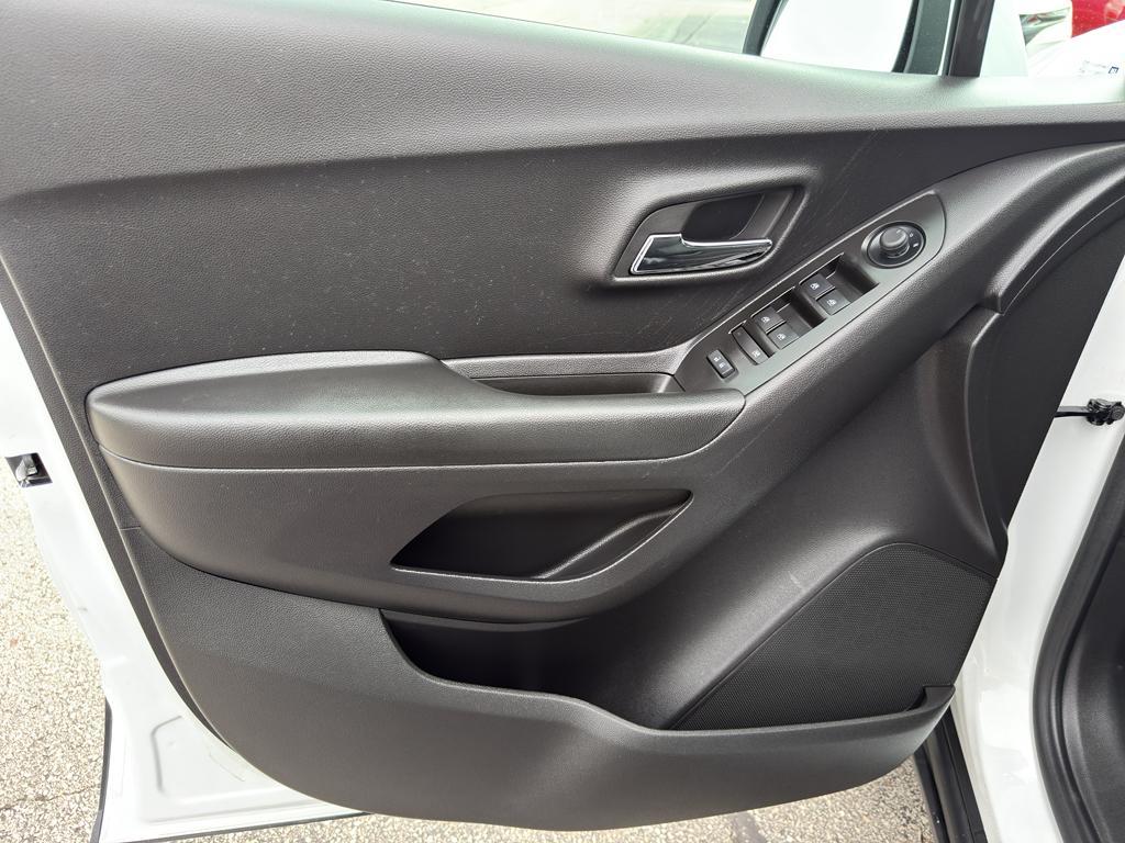 used 2022 Chevrolet Trax car, priced at $20,190